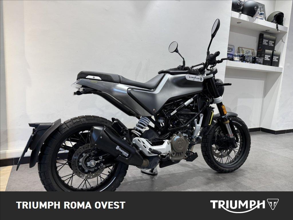HUSQVARNA Svartpilen 125 4T