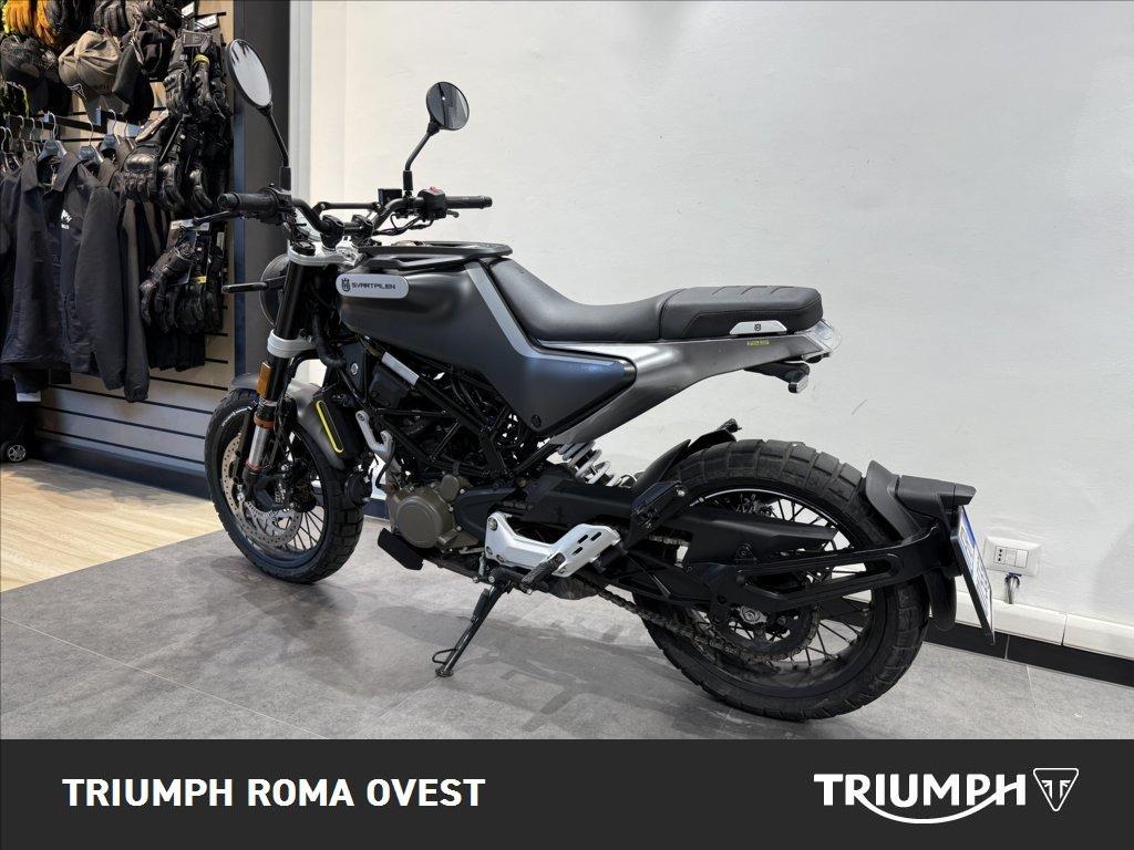 HUSQVARNA Svartpilen 125 4T