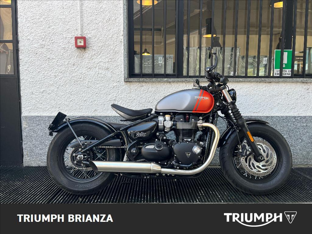 TRIUMPH Bonneville 1200 Bobber E5+