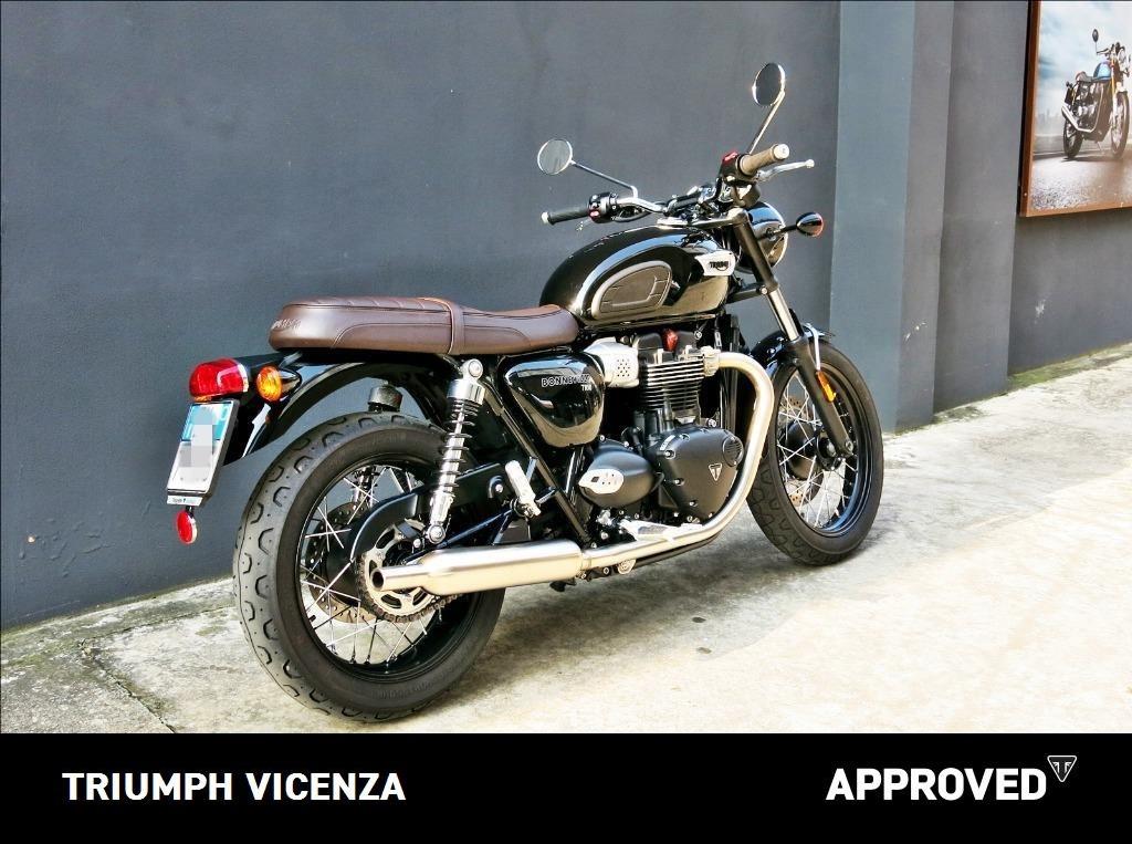TRIUMPH Bonneville 900 T100 Black