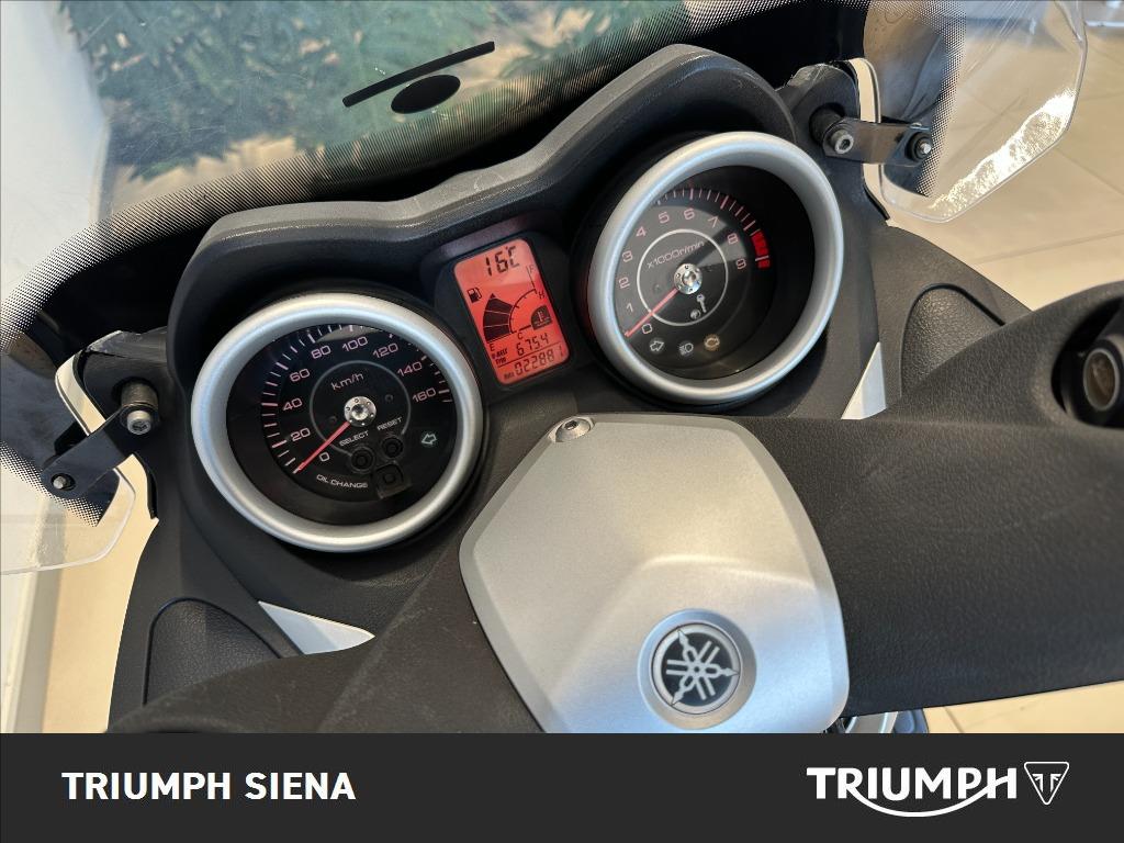 YAMAHA X-Max 250 