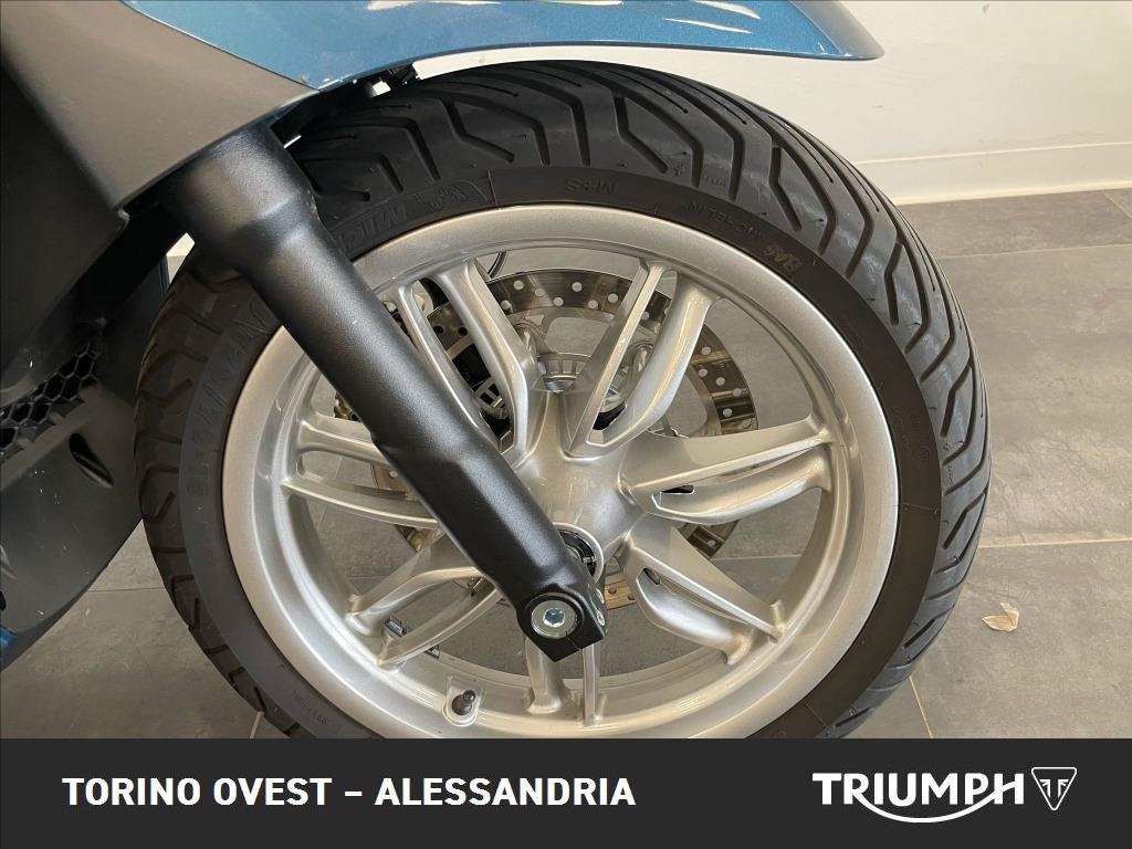 PIAGGIO Beverly 400 hpe abs-asr