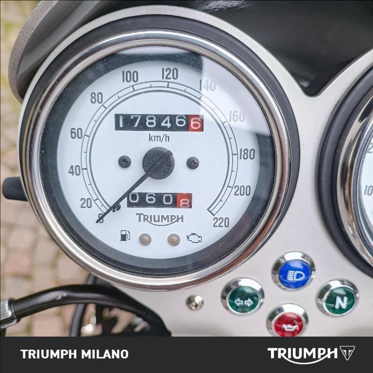 TRIUMPH Thruxton 865 