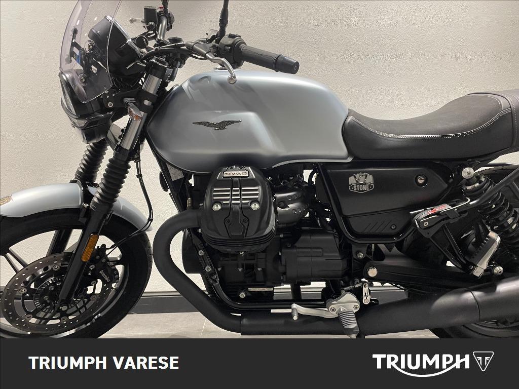 MOTO GUZZI V7 850 Stone Abs