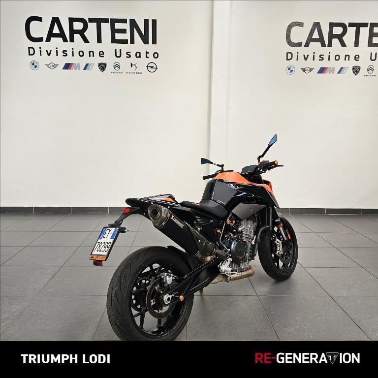 KTM 890 Duke 