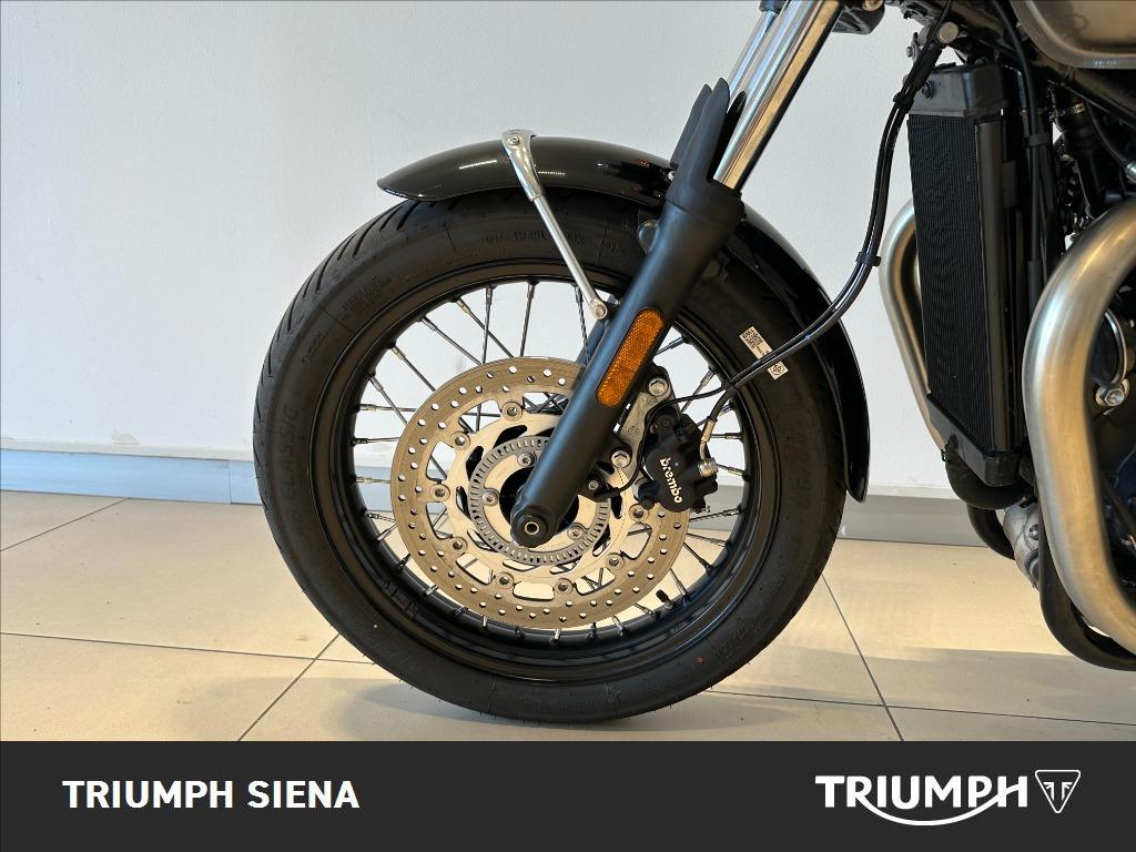 TRIUMPH Bonneville 900 T100 Chrome Edition