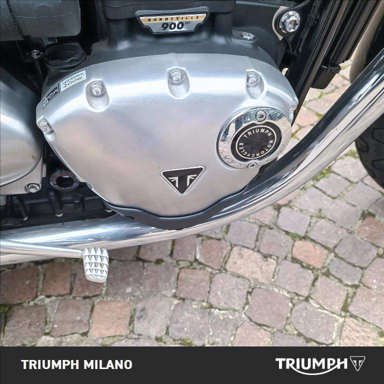 TRIUMPH Bonneville 900 T100 