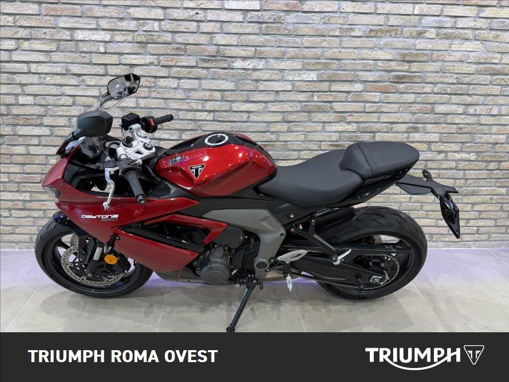 TRIUMPH Daytona 660 Abs