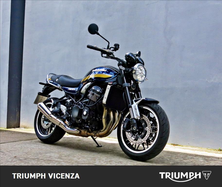 KAWASAKI Z 900 RS Metallic Spark Black