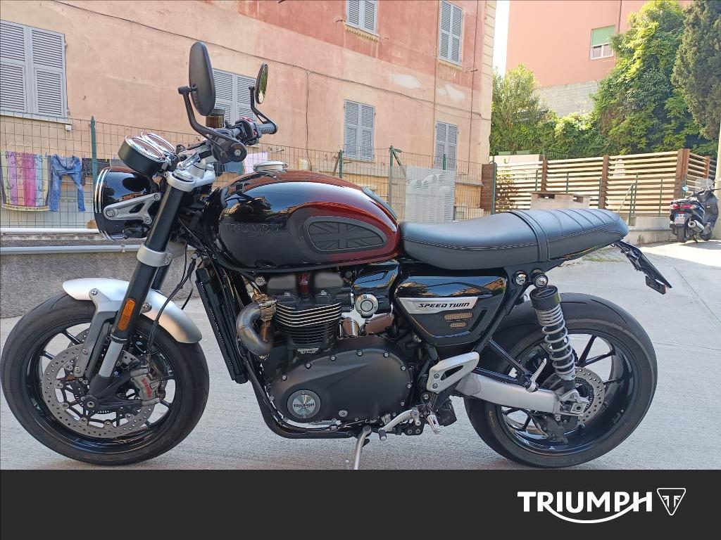 TRIUMPH Speed Twin 1200 Stealth Edition Abs