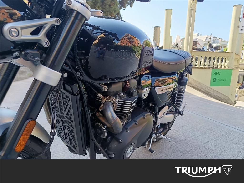 TRIUMPH Speed Twin 1200 Stealth Edition Abs