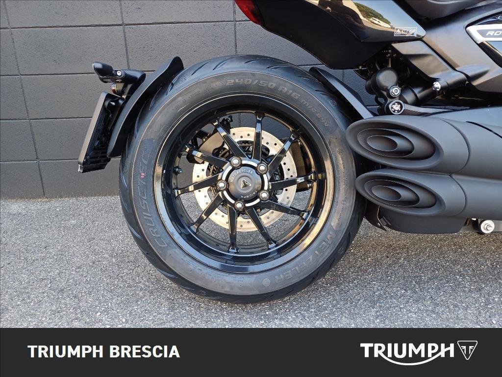 TRIUMPH Rocket III 2500 Storm R