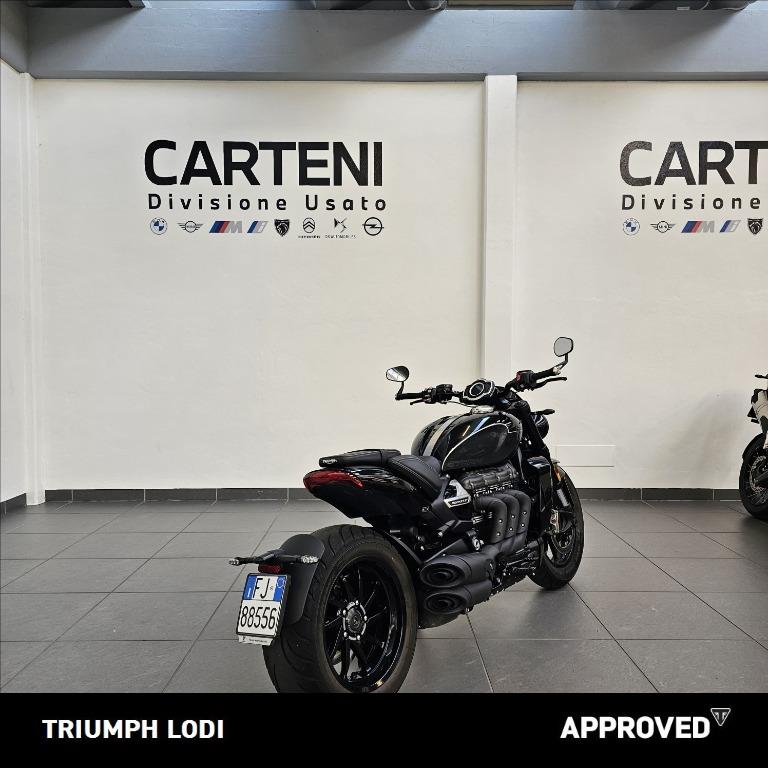 TRIUMPH Rocket III 2500 Storm R