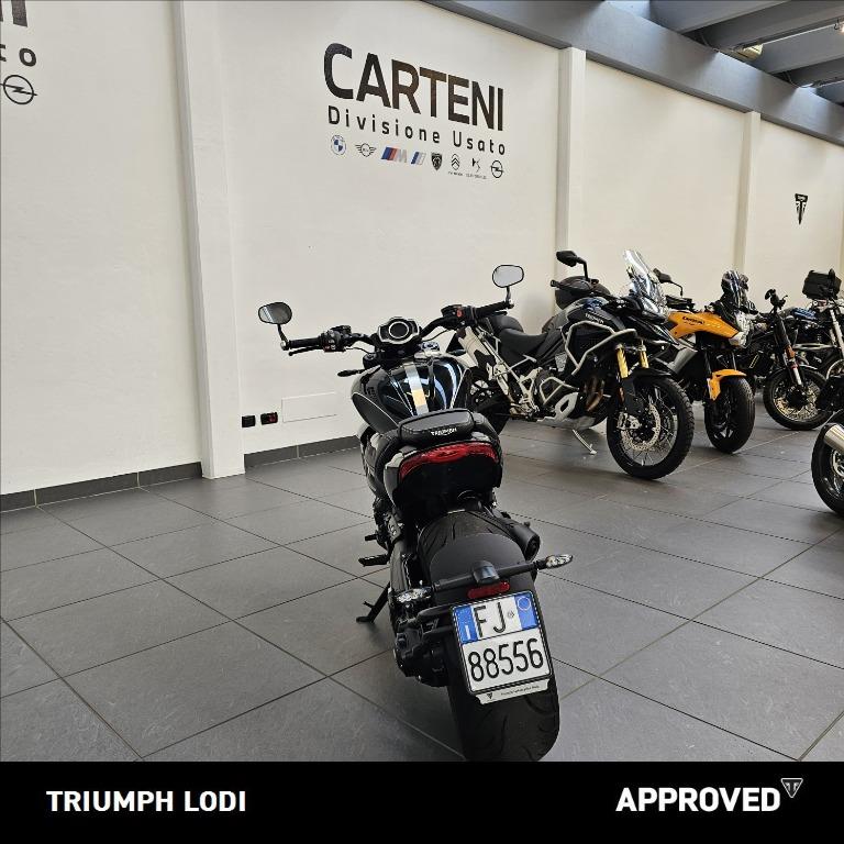TRIUMPH Rocket III 2500 Storm R