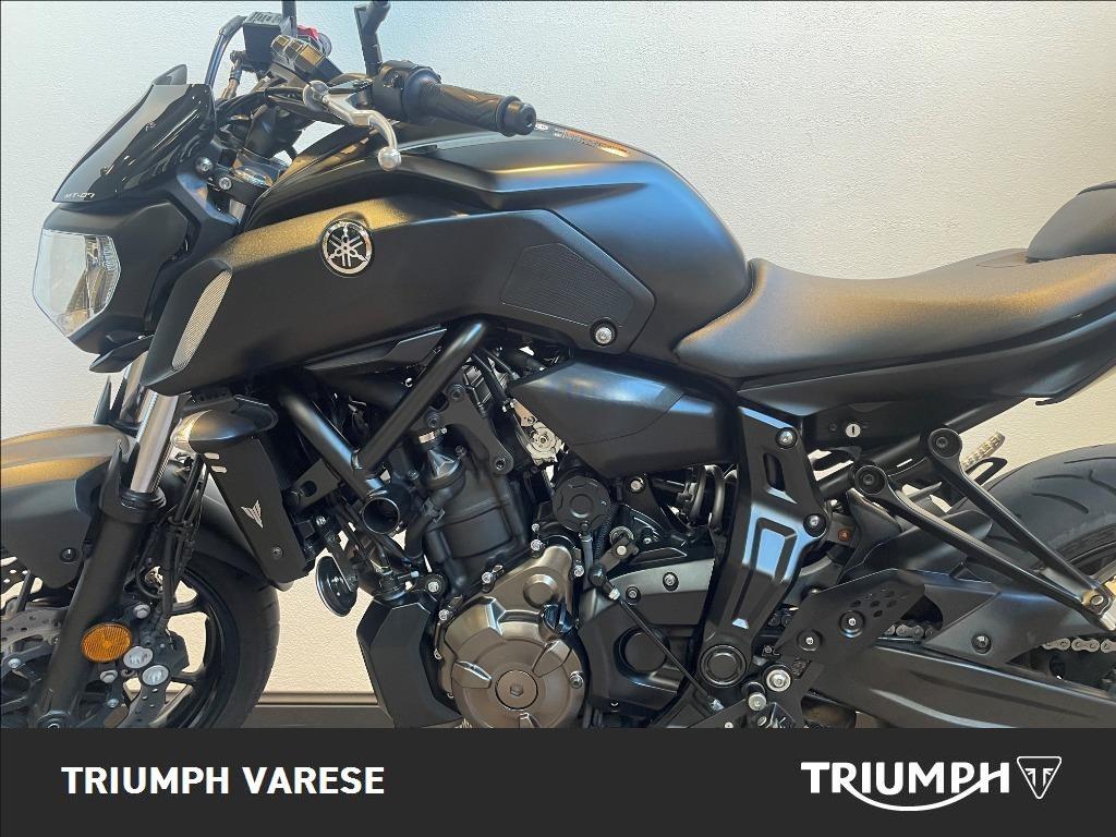 YAMAHA MT-07 690 dep.A2 Abs