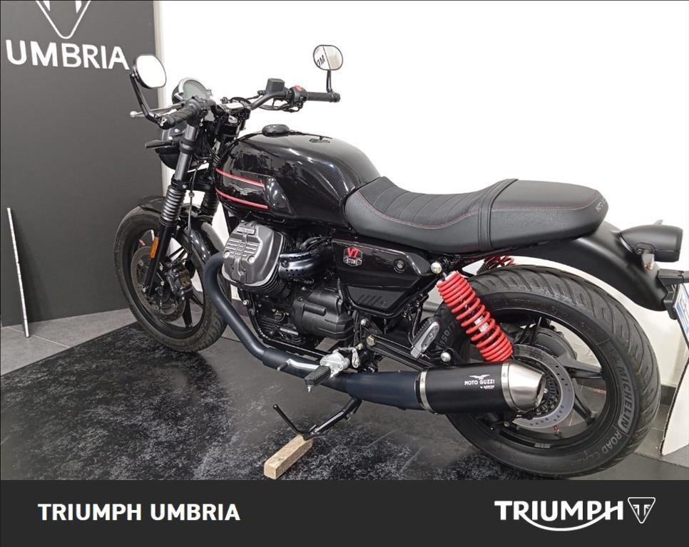 MOTO GUZZI V7 850 Stone Special Edition Abs