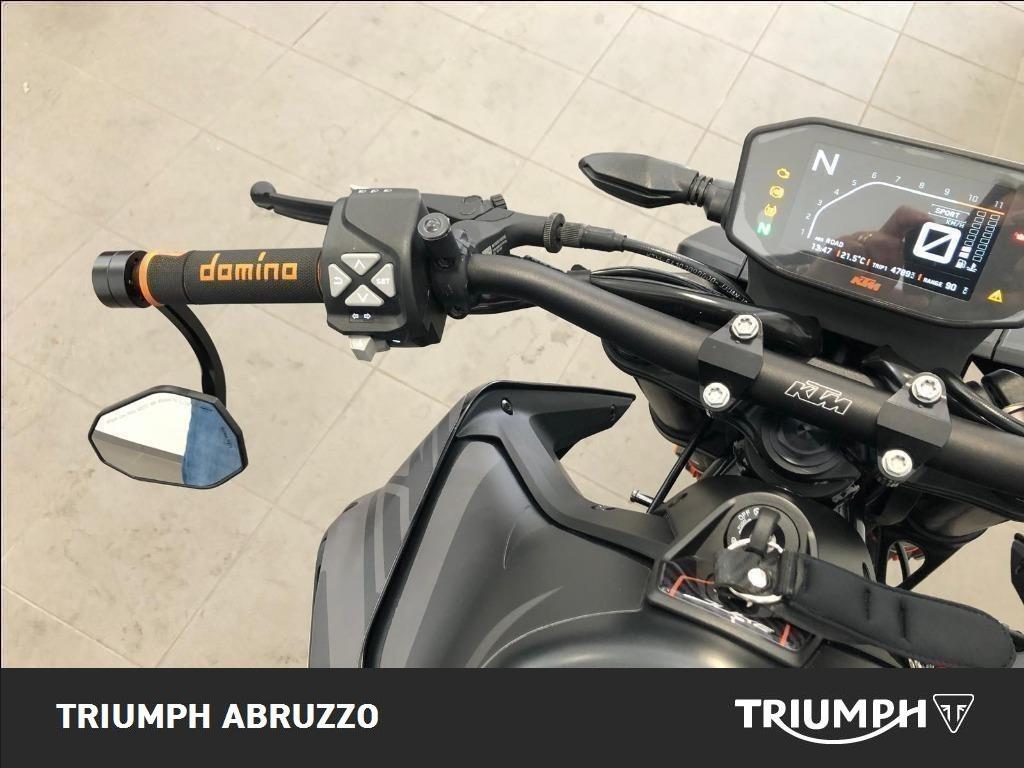KTM 890 Duke 
