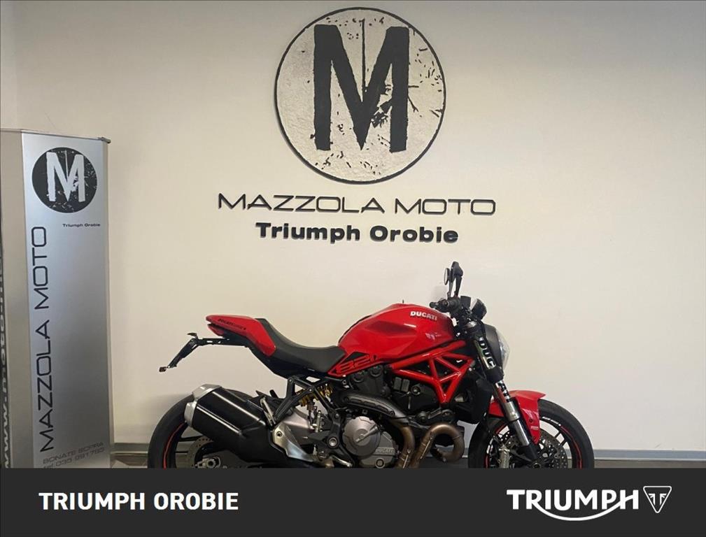 DUCATI Monster 821 Red