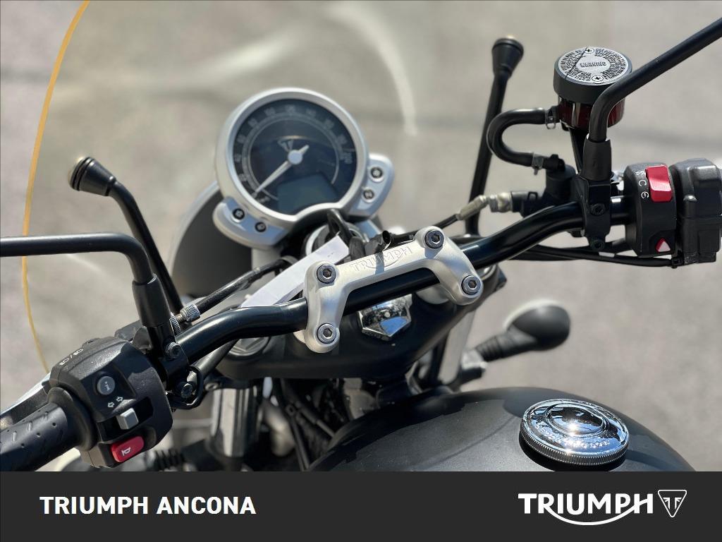 TRIUMPH Street Twin 900 
