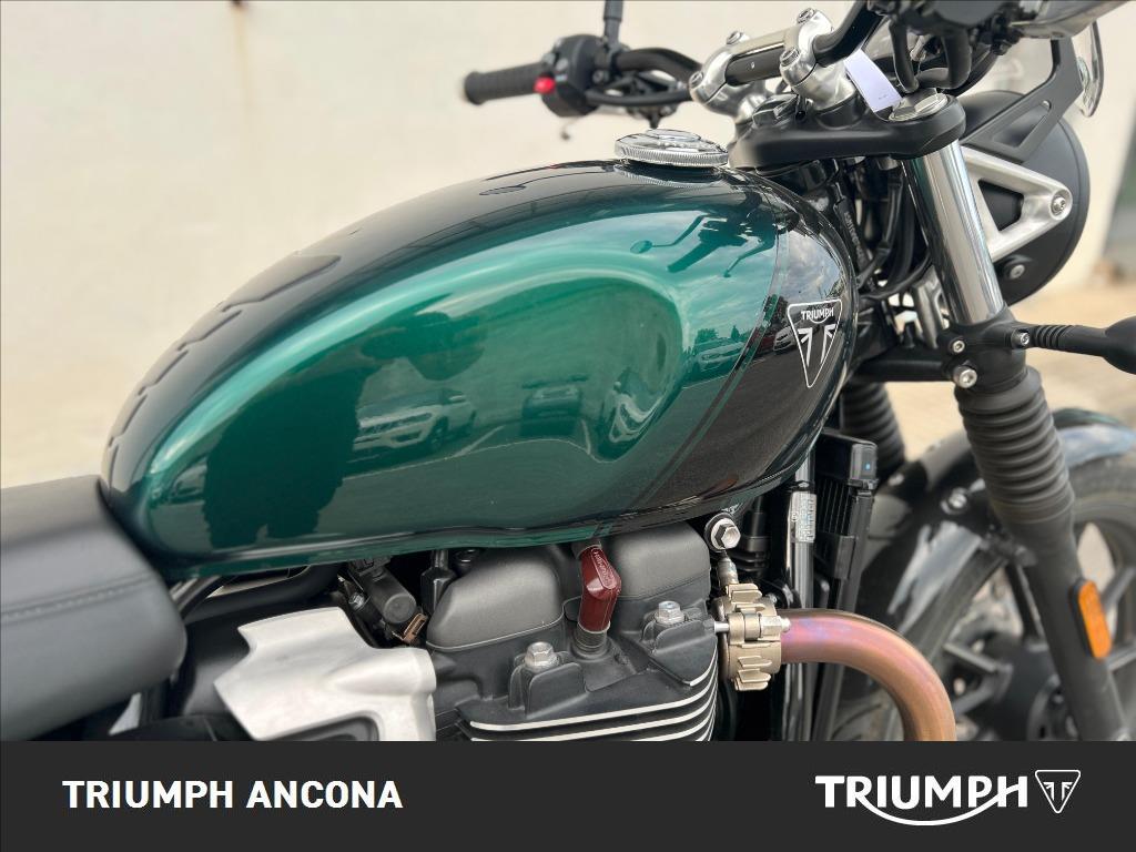 TRIUMPH Speed Twin 900 Stealth Edition Abs
