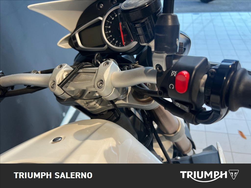 TRIUMPH Speed Triple 1050 