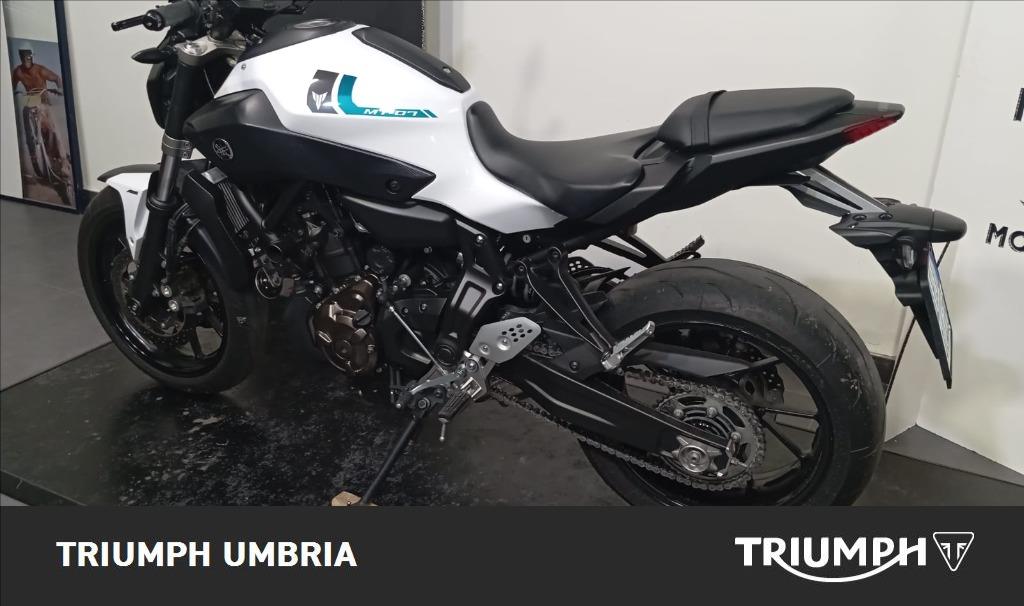 YAMAHA MT-07 690 Abs