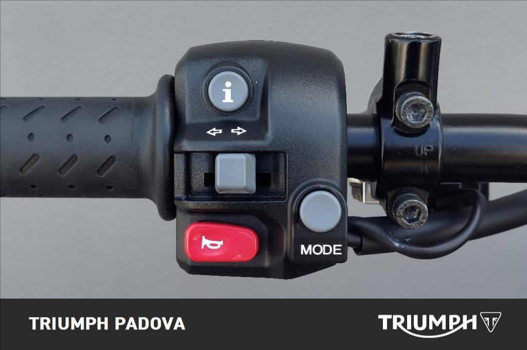 TRIUMPH Street Twin 900 