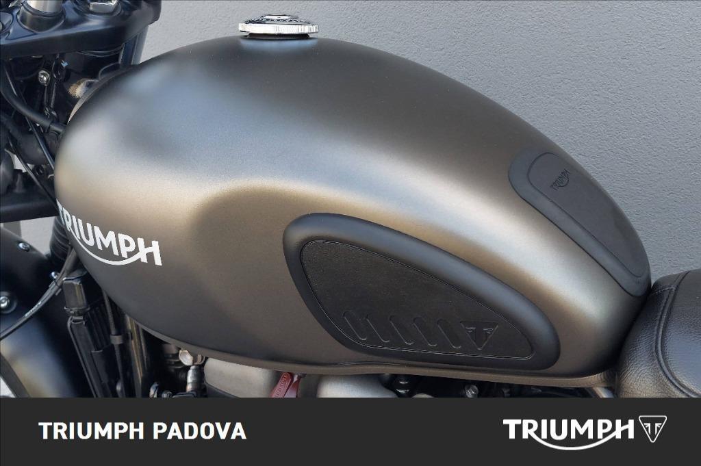 TRIUMPH Street Twin 900 