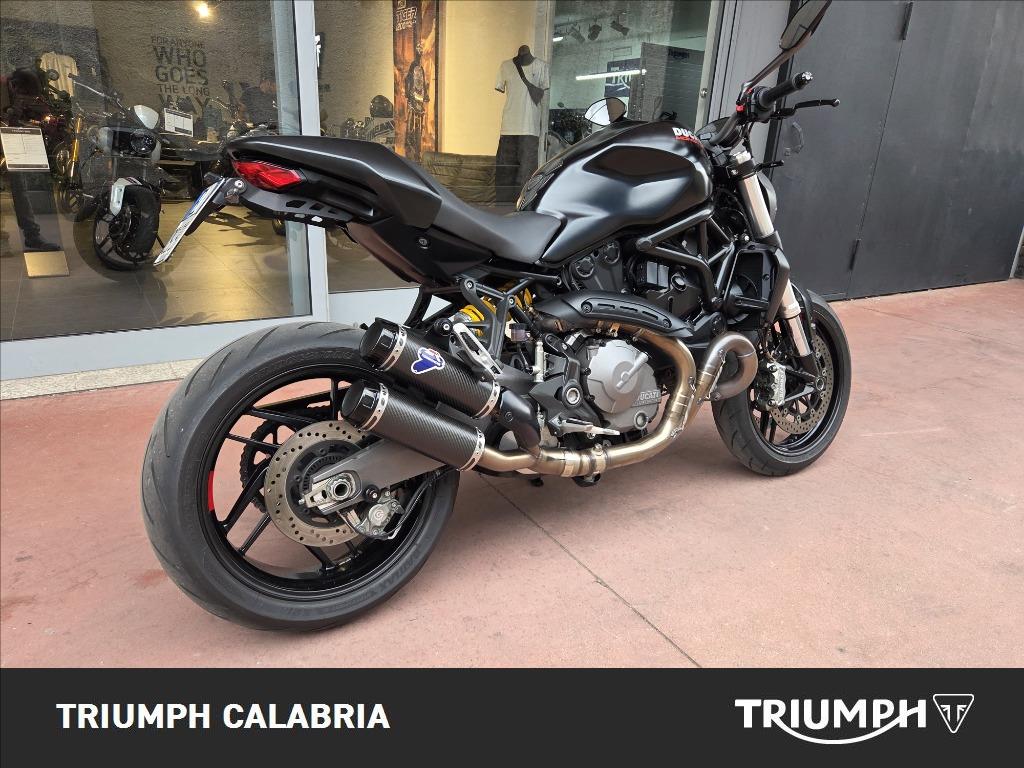 DUCATI Monster 821 Dark