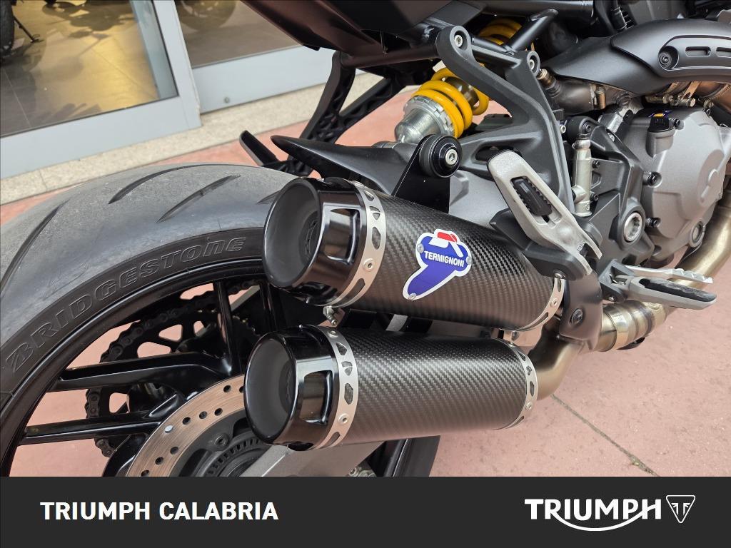 DUCATI Monster 821 Dark