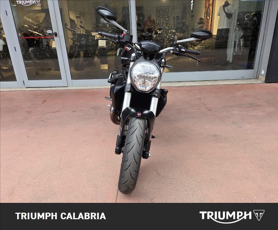 DUCATI Monster 821 Dark