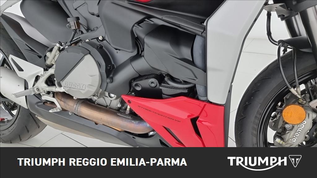 DUCATI Streetfighter V2 955 Red