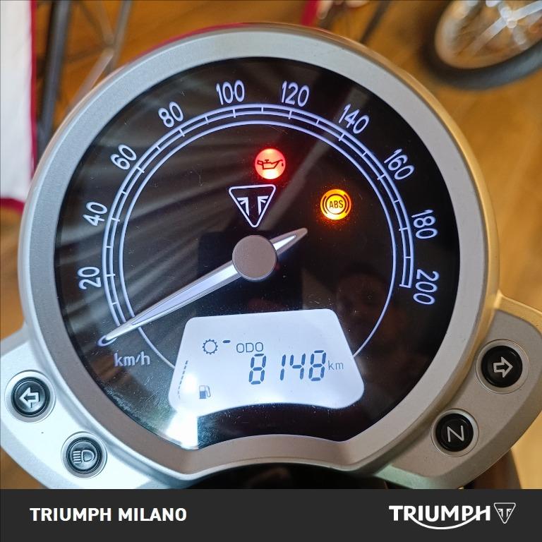 TRIUMPH Street Twin 900 