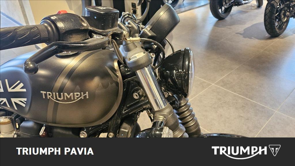 TRIUMPH Bonneville 1200 Bobber E5+