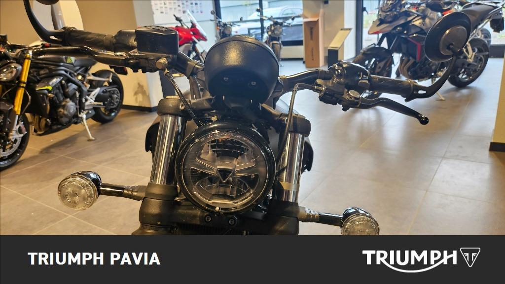 TRIUMPH Bonneville 1200 Bobber E5+