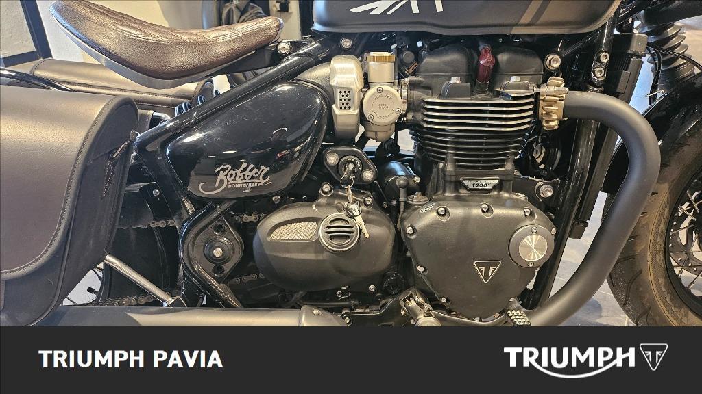 TRIUMPH Bonneville 1200 Bobber E5+