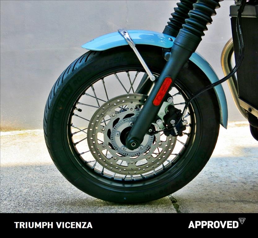 TRIUMPH Bonneville 900 T100 