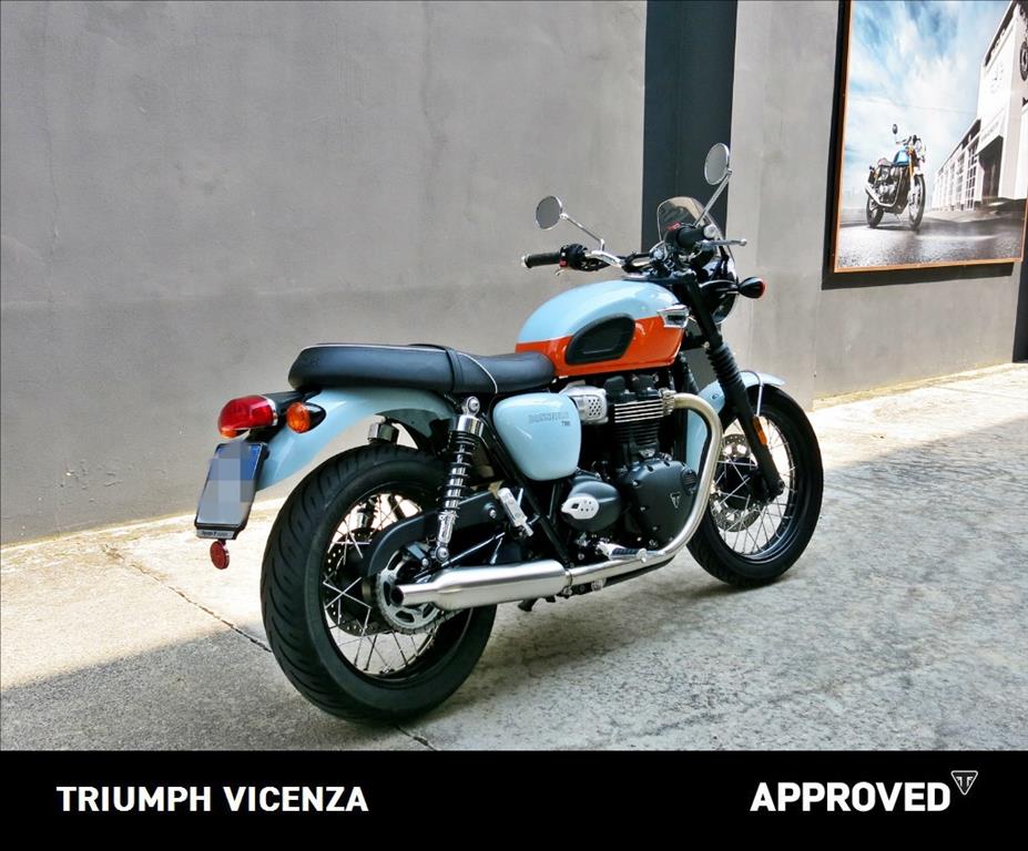 TRIUMPH Bonneville 900 T100 