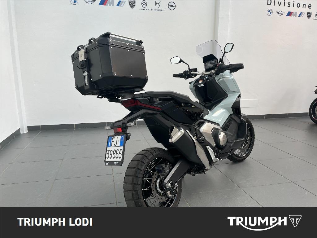 HONDA X-ADV 750 DCT Abs