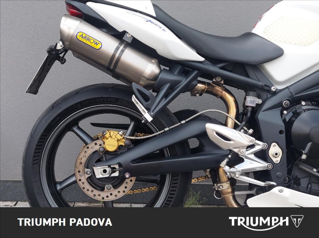TRIUMPH Street Triple 675 