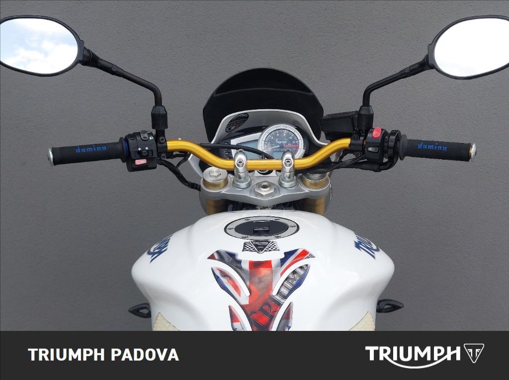 TRIUMPH Street Triple 675 