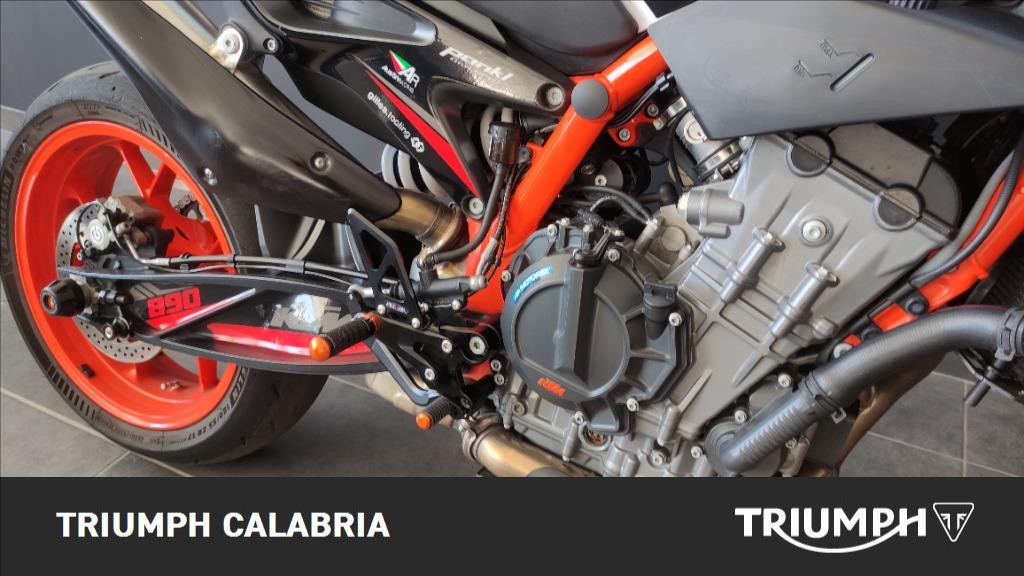 KTM 890 Duke R
