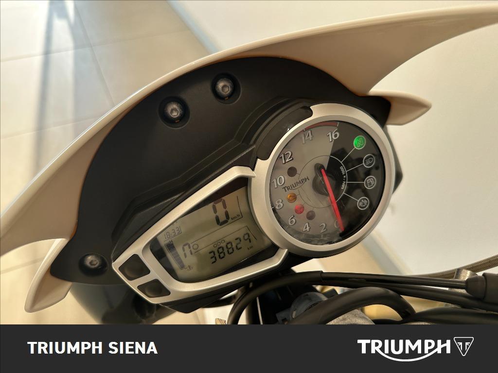 TRIUMPH Street Triple 675 