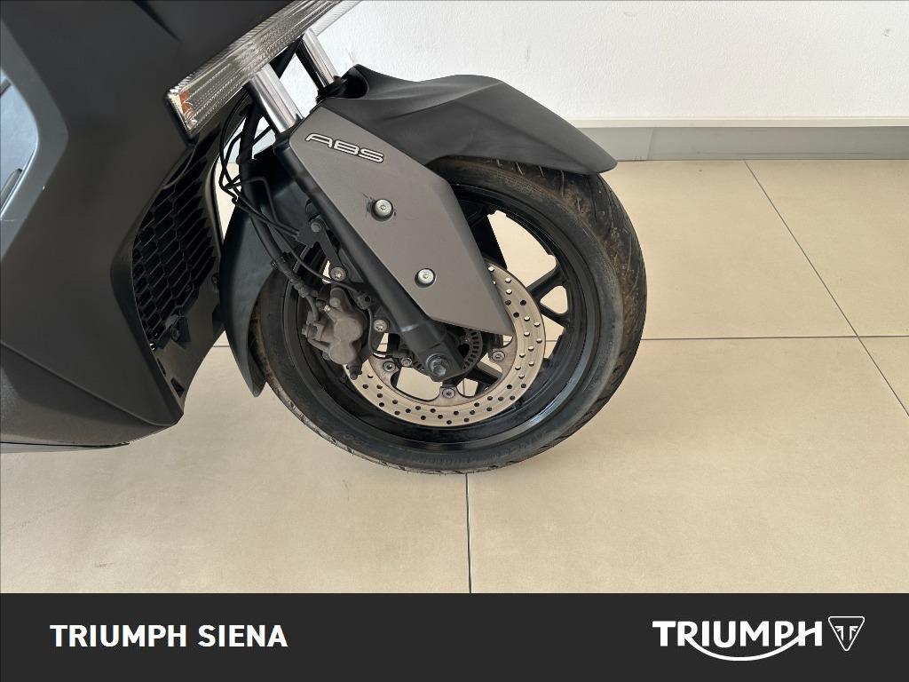 YAMAHA X-Max 300 Abs