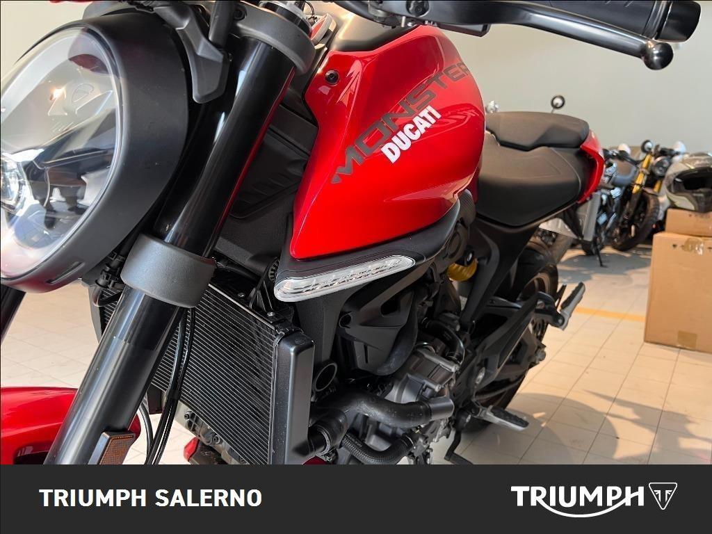 DUCATI Monster 937 plus Red