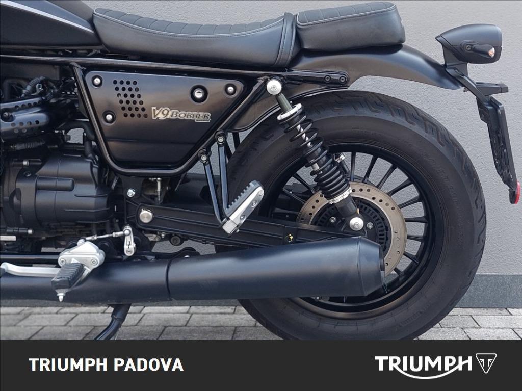 MOTO GUZZI V9 850 Bobber