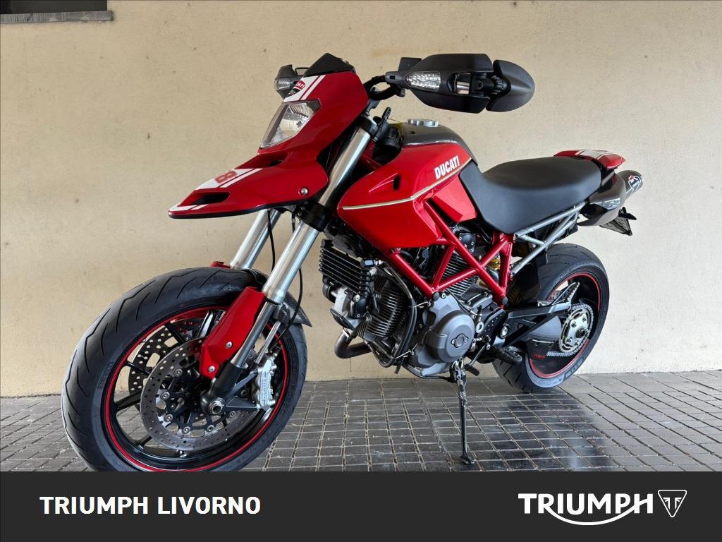 DUCATI Hypermotard 796 red