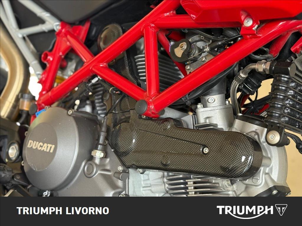 DUCATI Hypermotard 796 red