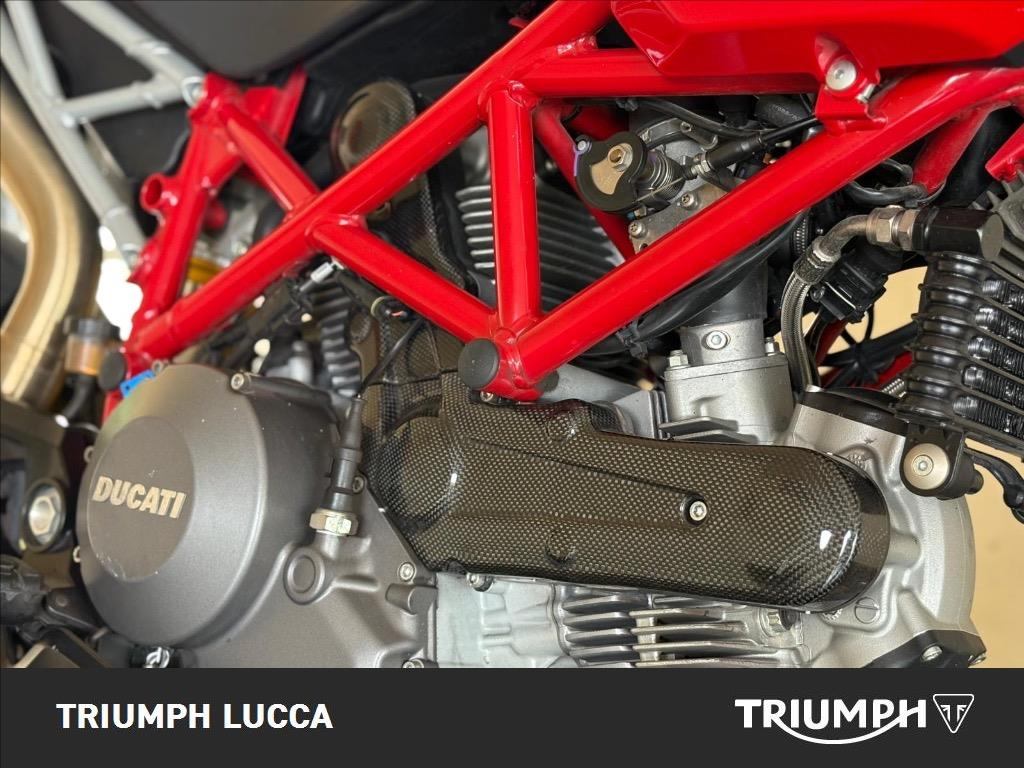 DUCATI Hypermotard 796 red