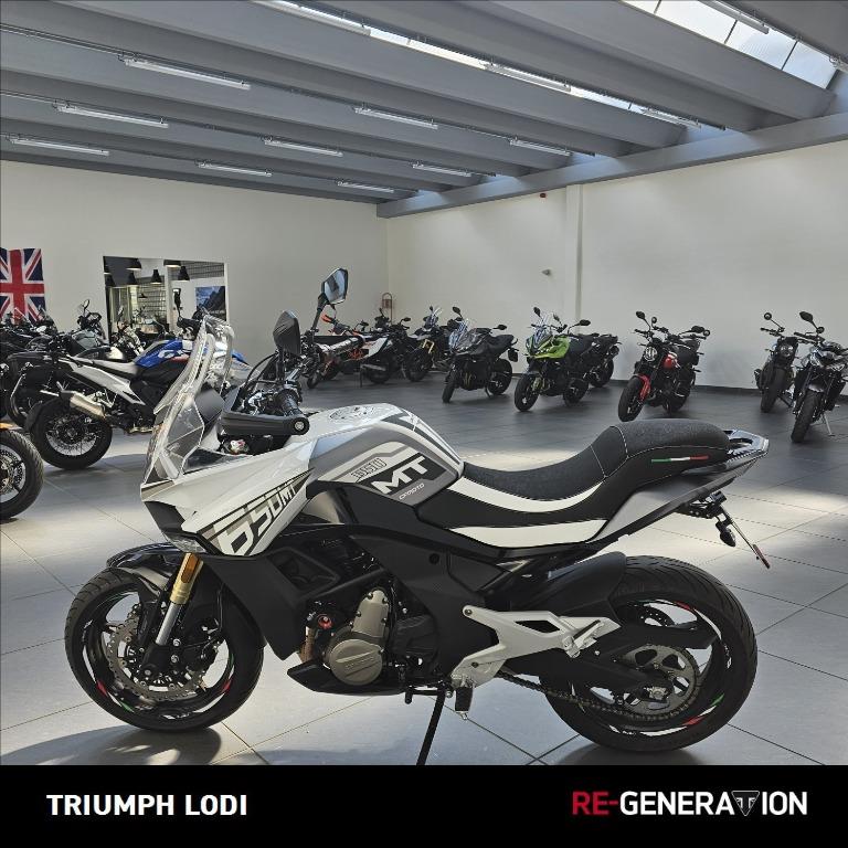 CFMOTO 650 MT Abs